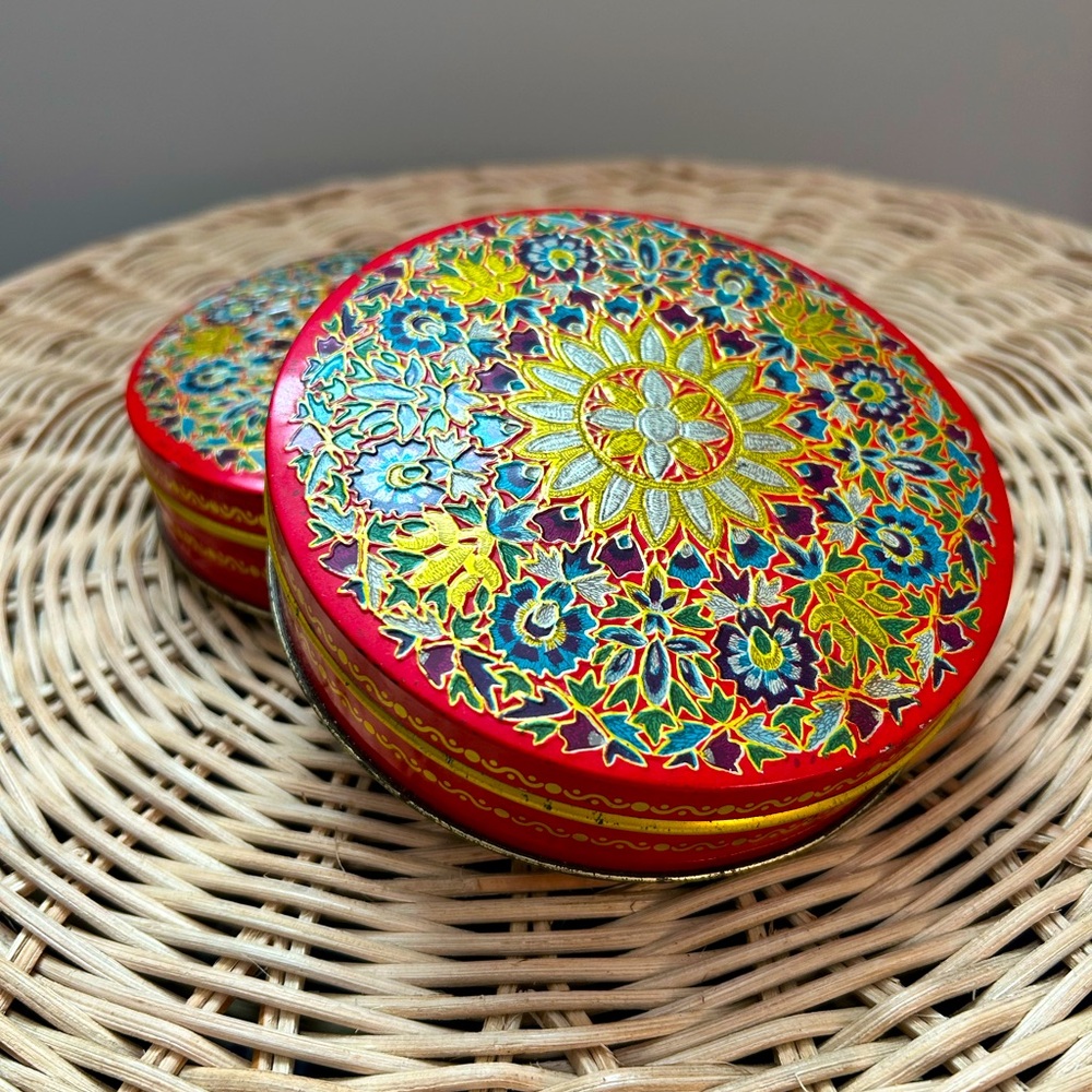 Vintage Pair of Cookie Tins